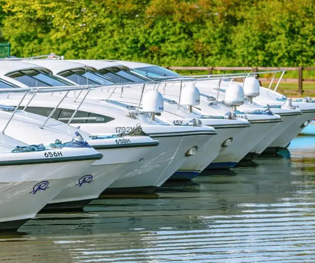 The most important thing about your Norfolk broads boat hire Norwich day out is what company do you use? It's a good question, so take a look at my list and decide