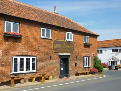The White Horse is an old, historic and well-run pubs in Norfolk. Its rich history makes it a great location for them old pub stories