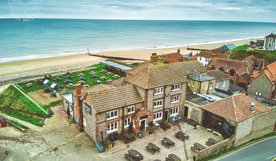 The Ship In is one of the most popular pubs in north Norfolk as it's situated overlooking the beach and a perfect escape
