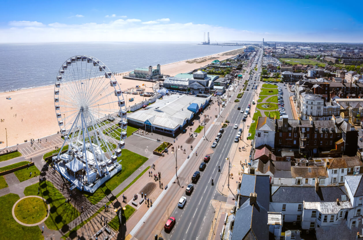 Visiting Great Yarmouth is a popualr destination in the uk and visited by thousands of people every year. This bird's-eye view of the town shows you the famous Great Yarmouth golden mile