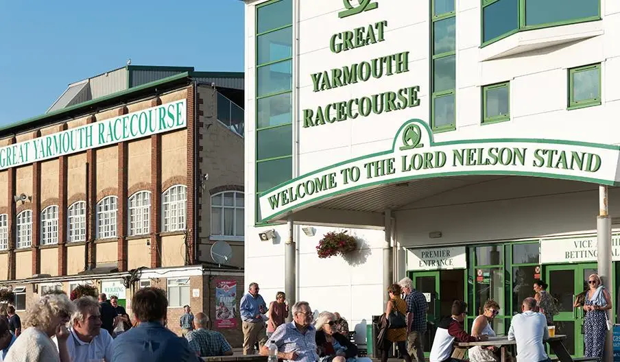 Nationwide fame is a Great Yarmouth racecourse. Holds some fabulous horse racing events, bringing thousands of people to Great Yarmouth every year. If you're into horse racing, it's a great reason to visit Great Yarmouth